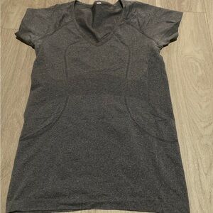 lululemon athletica Charcoal Short Sleeve Tee